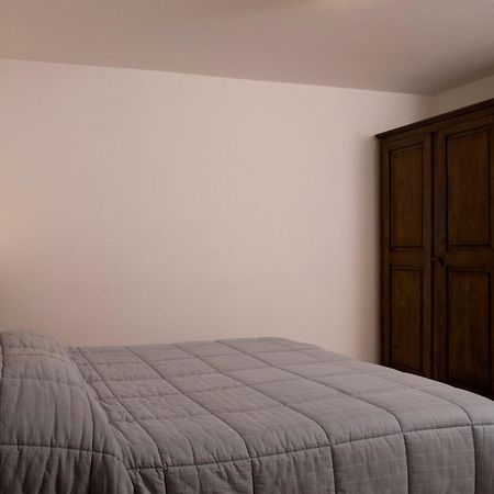 ברוסון Agriturismo Les Hiboux מראה חיצוני תמונה